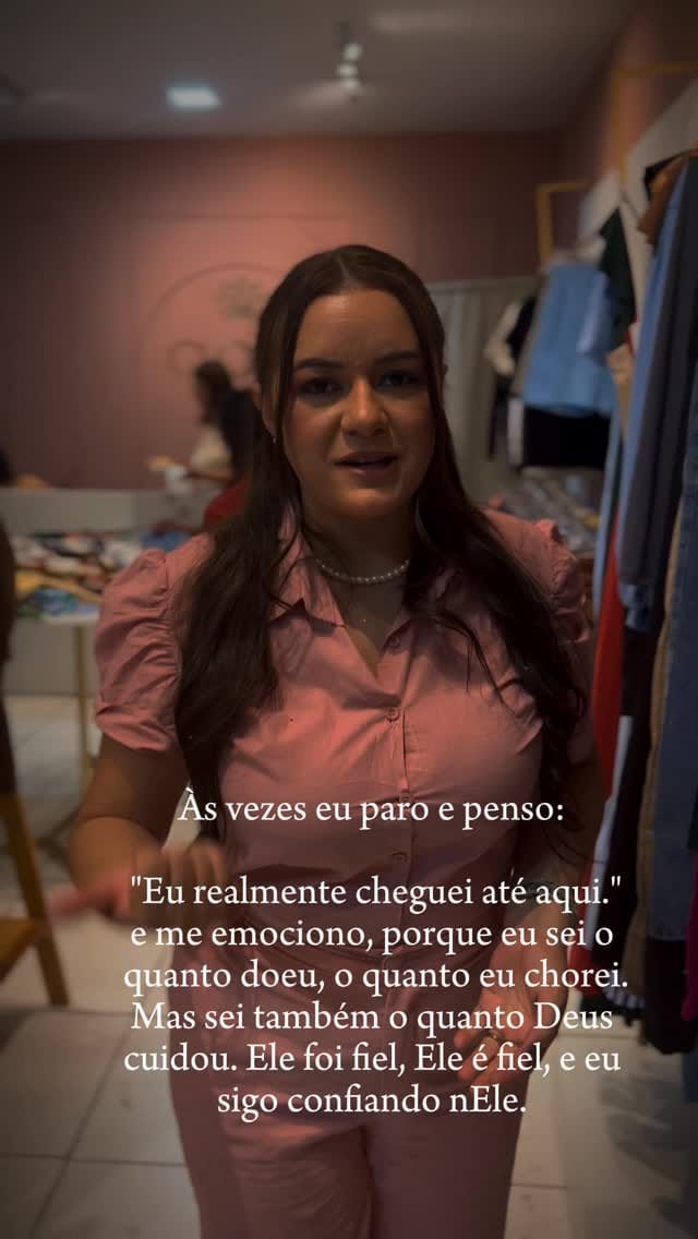 Post 3 by Amanda Vieira Dias on Instagram (video)