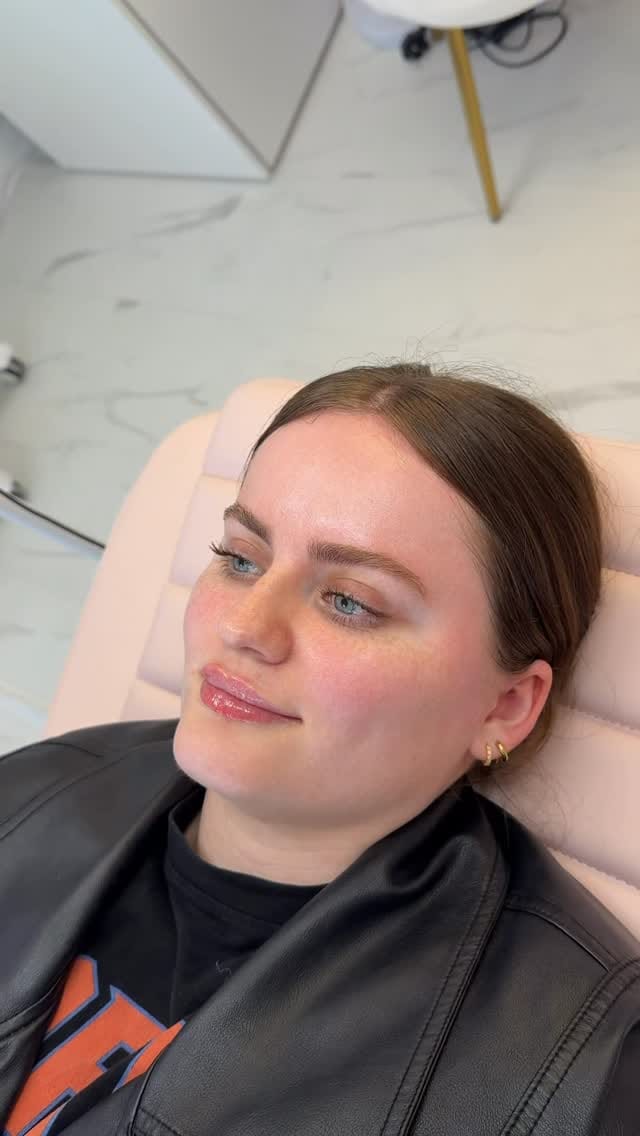 Post 3 by Nurse Prescriber Kat BSc INP | Medical Aesthetics London on Instagram (video)