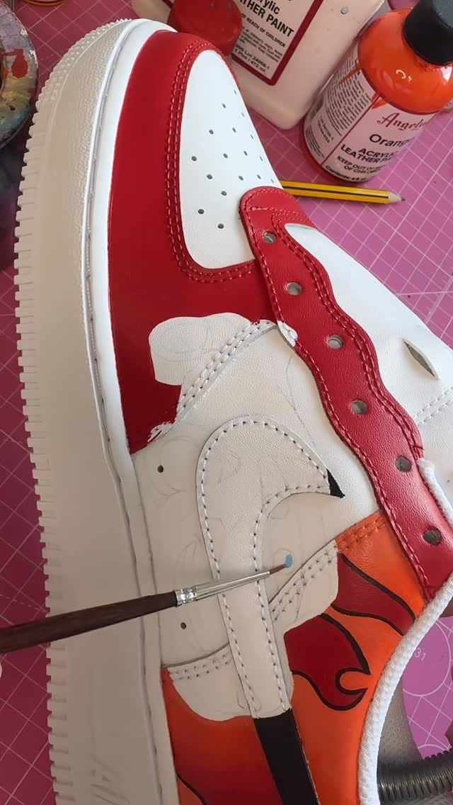Post 5 by @customforyou.__ on Instagram (video)