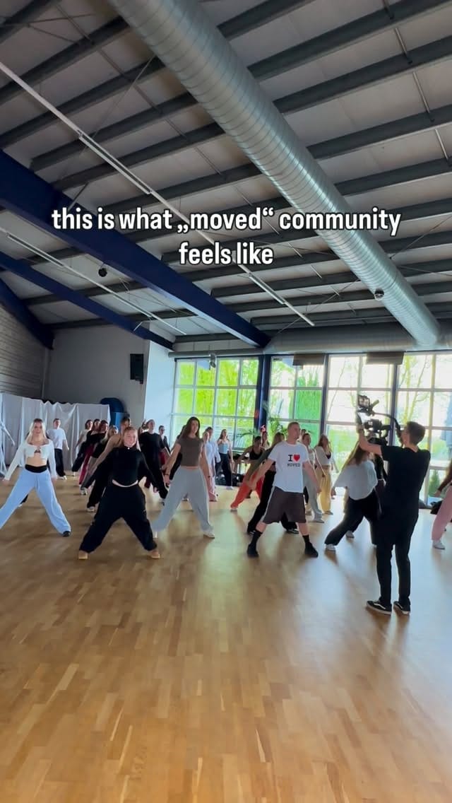 Post 6 by W I K T O R   M I L C Z A R E K on Instagram (video)