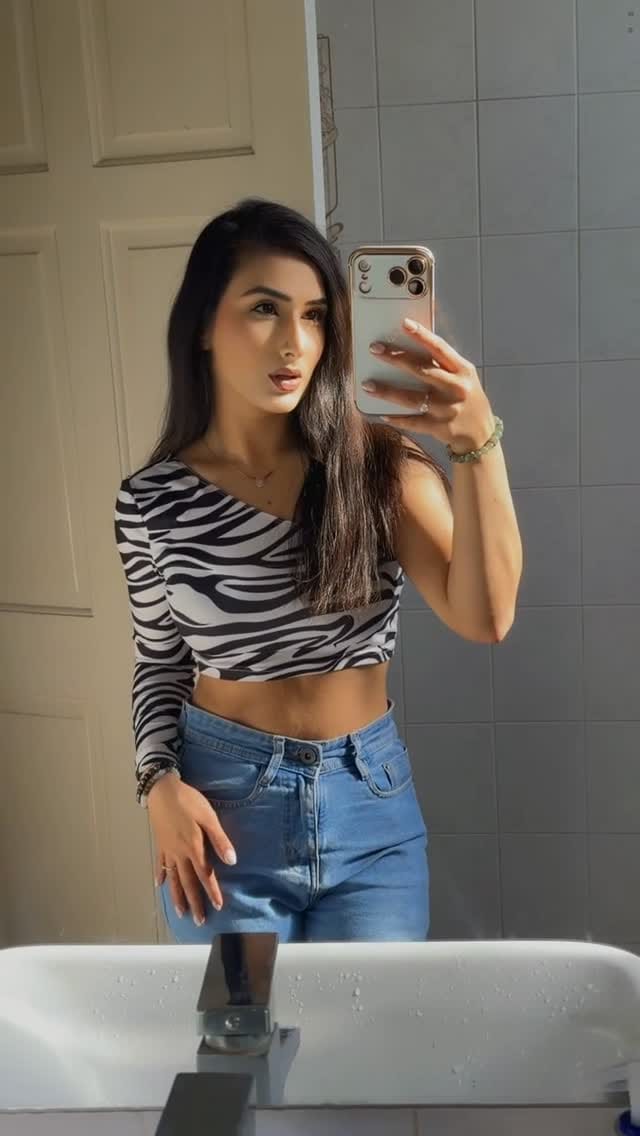 Post 5 by Kammy Kaur on Instagram (video)
