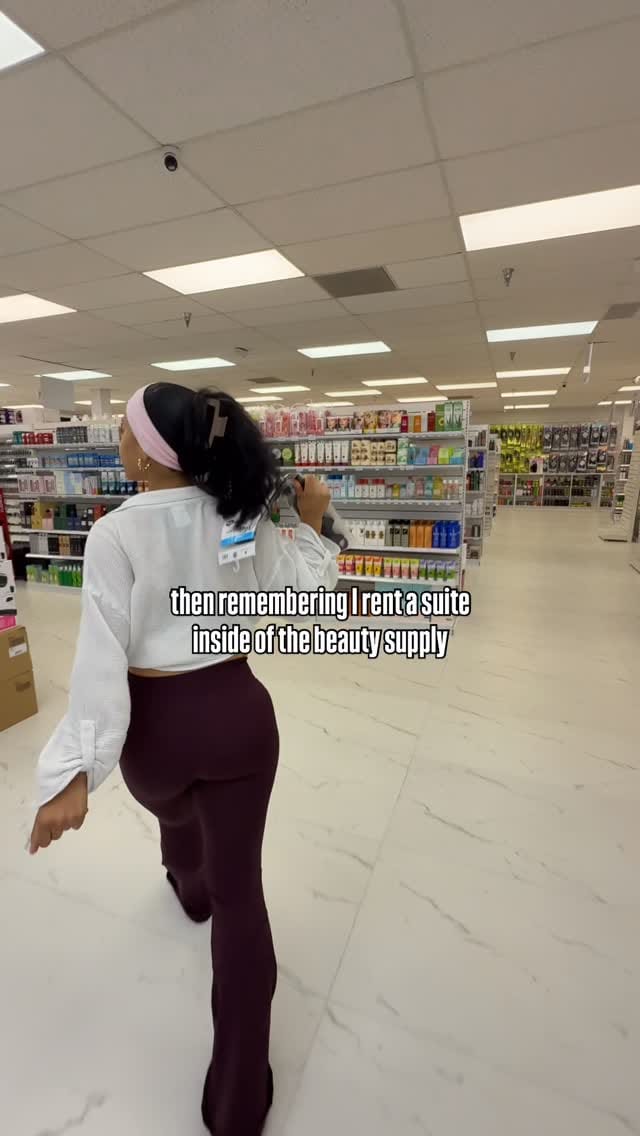 Post 5 by QUEENBOSSBRAIDS | Serial Entrepreneur & Beautypro Mentor on Instagram (video)