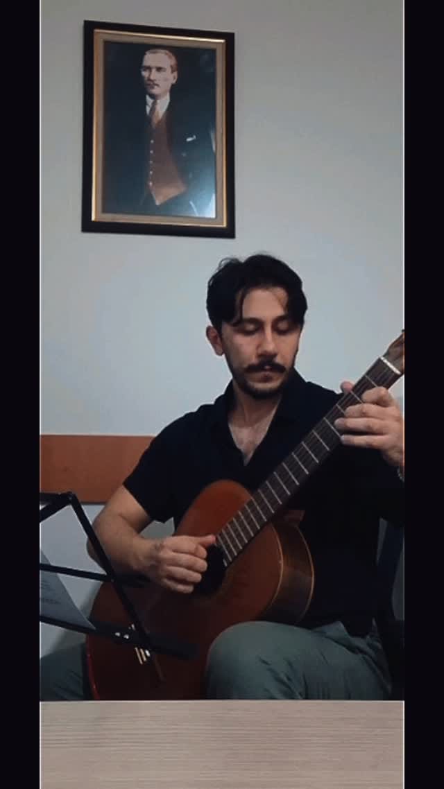 Post 3 by M.E.B Kübra Aytulun Sanat Akademisi on Instagram (video)