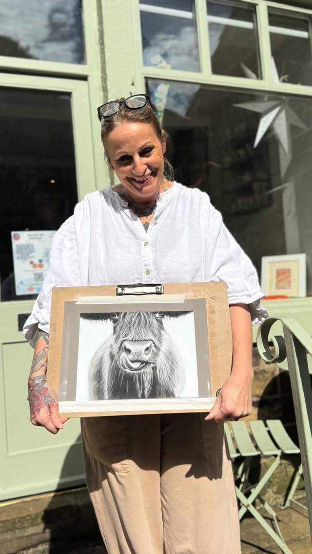Post 6 by Amy Mckimm Pet Portrait Artist on Instagram (video)