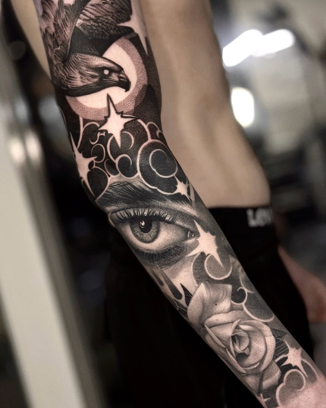 Post 6 by Graphic/Realistic tattoo/ coverup Łódź on Instagram (carousel)