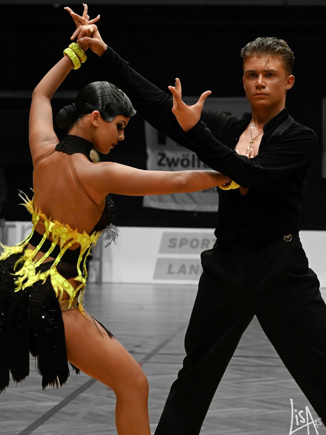Post 1 by Grün-Gold-Club Bremen e.V. on Instagram (carousel)