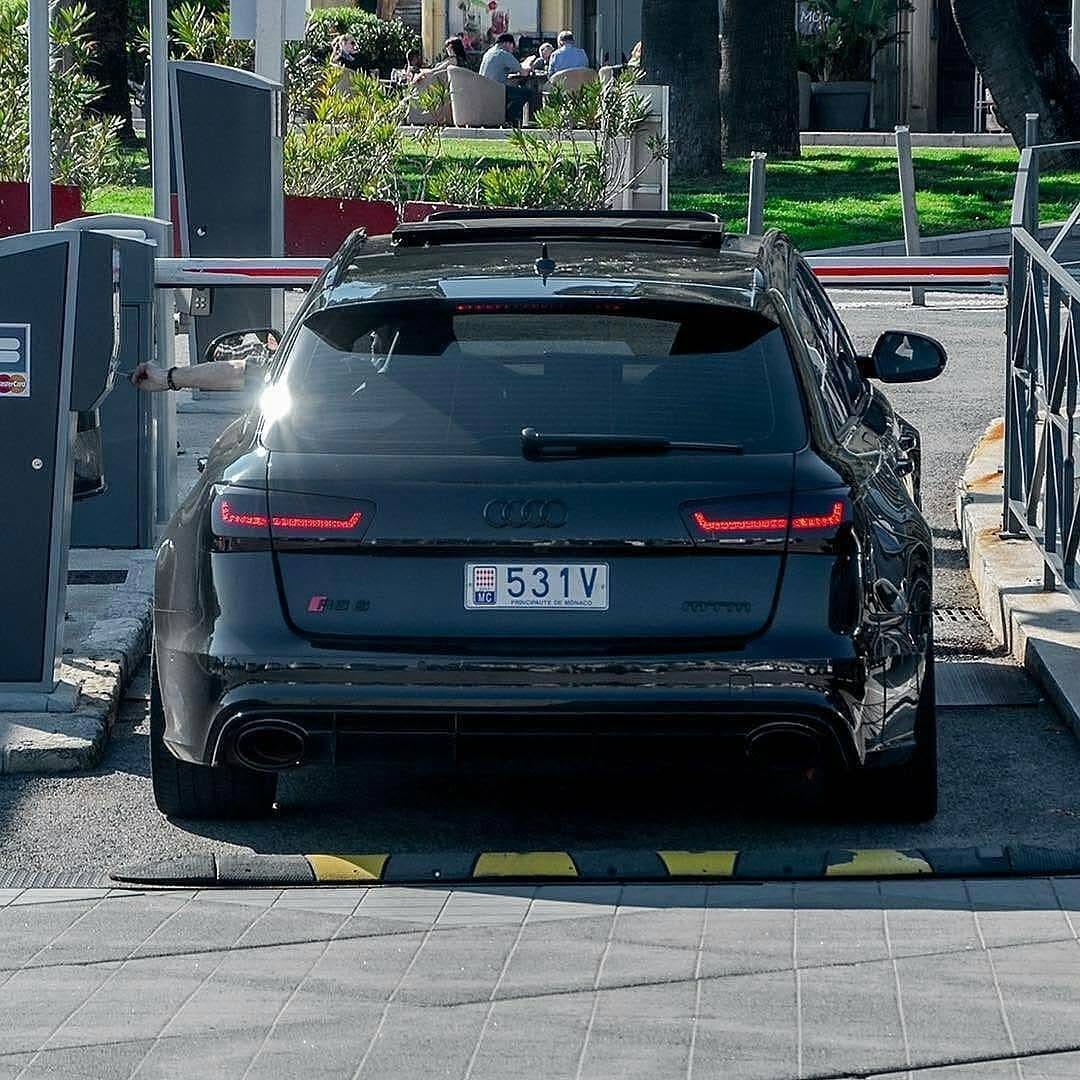 Post 3 by @stunningaudis on Instagram (image)