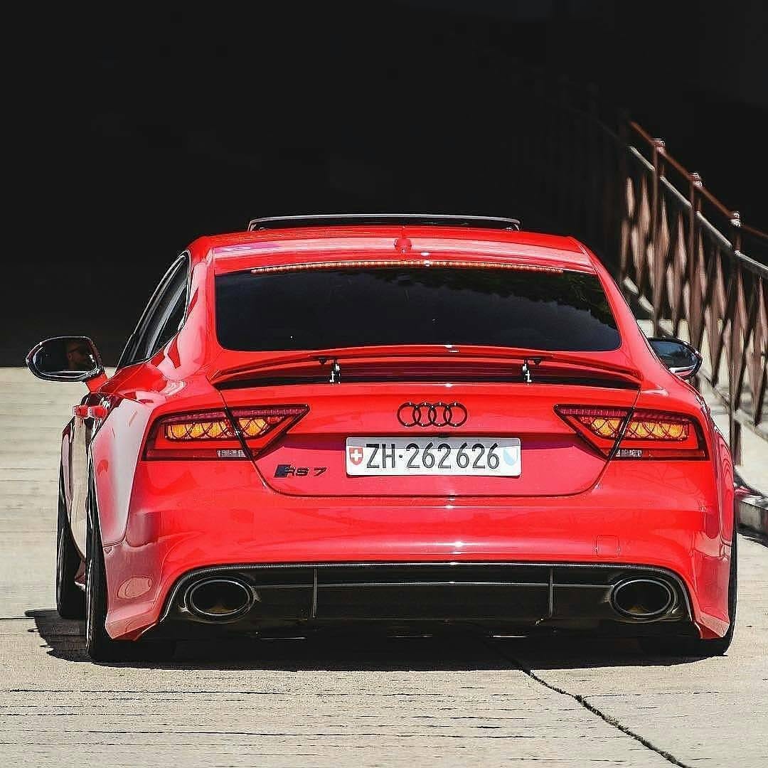Post 8 by @stunningaudis on Instagram (image)