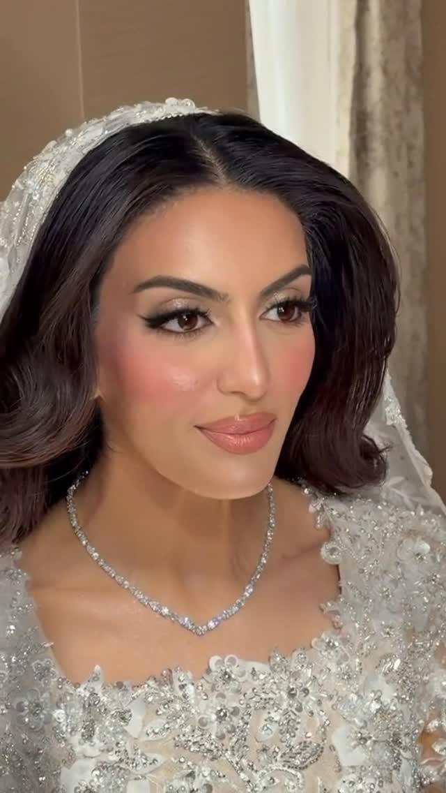 Post 9 by HILA on Instagram (video)