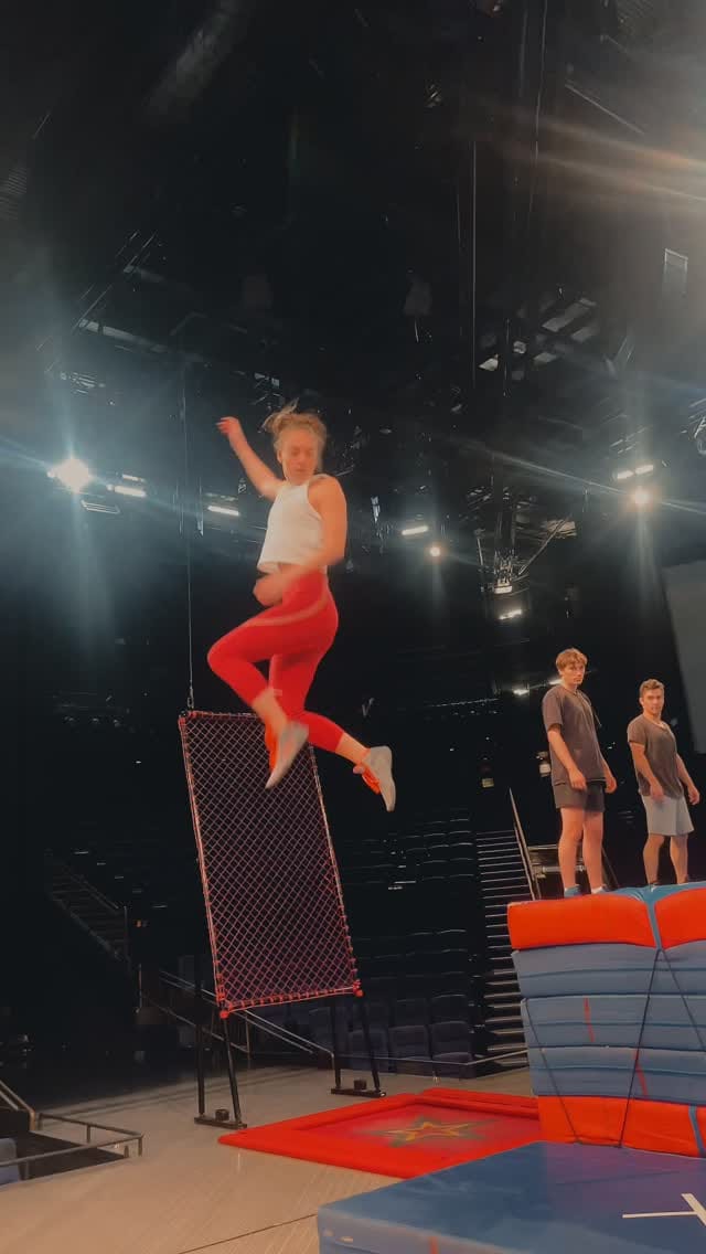 Post 5 by Sophia Singleton | Cirque Du Soleil Acrobat on Instagram (video)