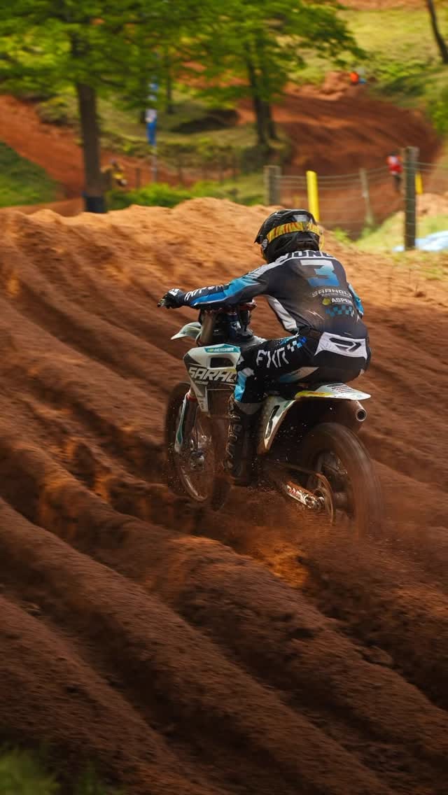 Post 6 by KTM Sarholz Racing Team on Instagram (video)
