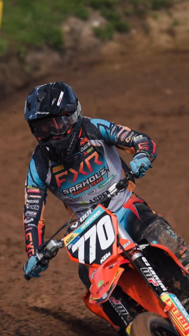 Post 3 by KTM Sarholz Racing Team on Instagram (video)