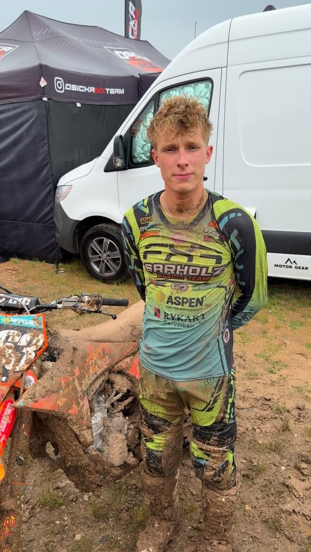 Post 2 by KTM Sarholz Racing Team on Instagram (video)