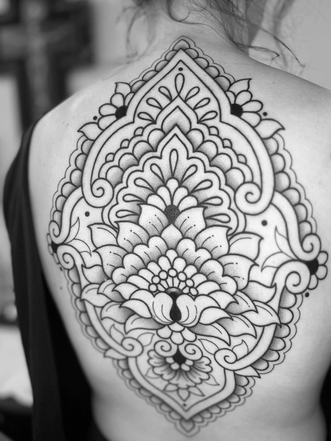 Post 3 by ꕥ Ornamental | Blackwork | Floral ꕥ on Instagram (carousel)