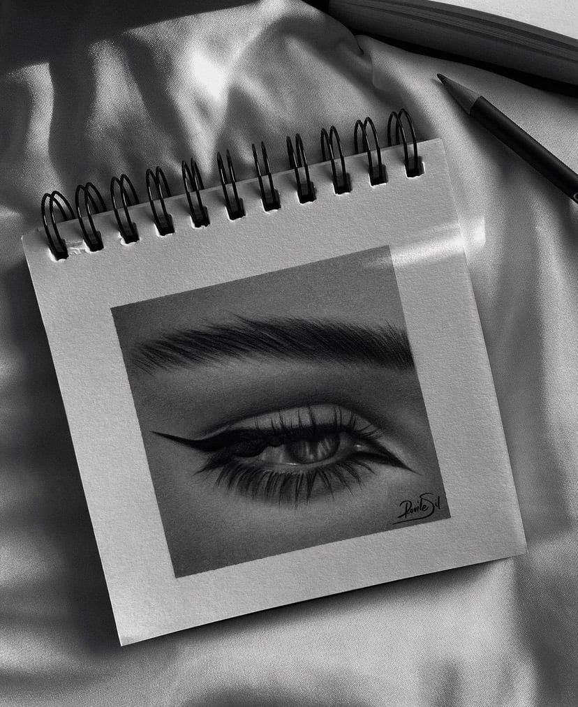 Post 9 by Dovile | Graphite Drawings on Instagram (video)