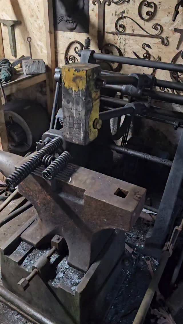 Post 1 by James O'Connor on Instagram (video)