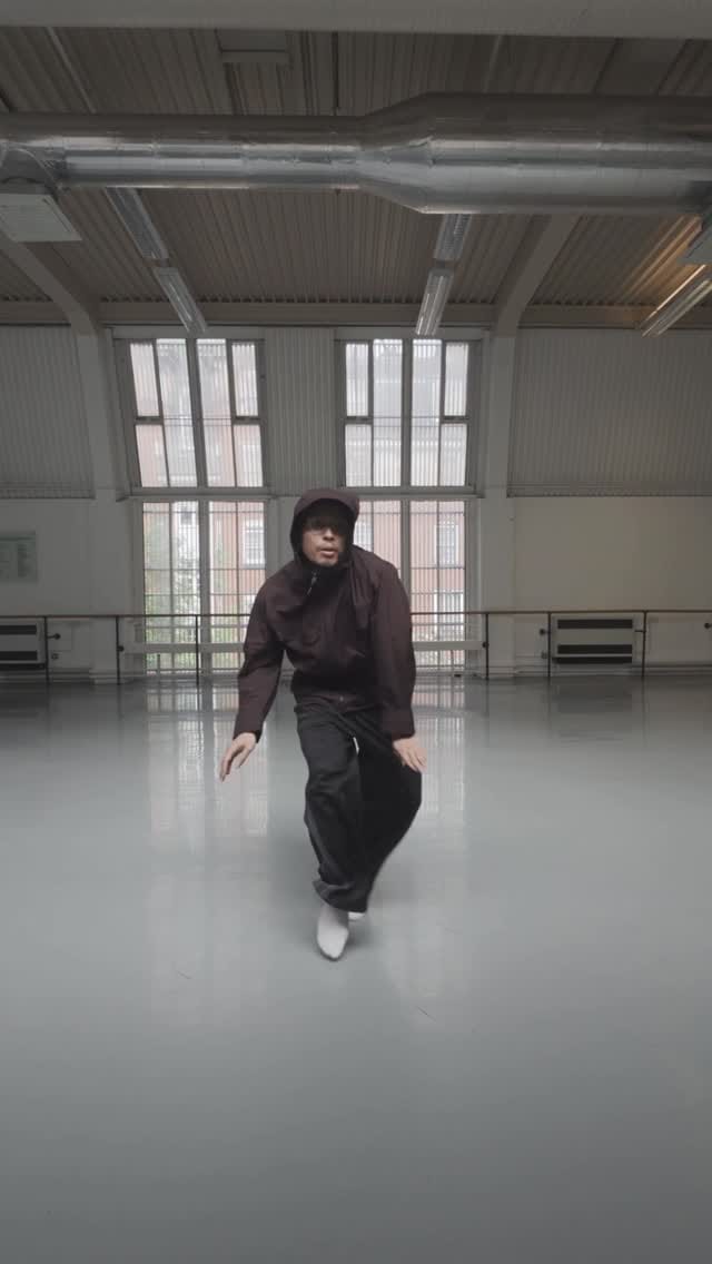 Post 5 by James Gallego Olivo on Instagram (video)