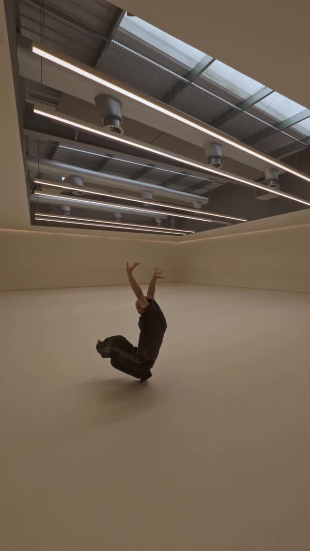 Post 4 by James Gallego Olivo on Instagram (video)