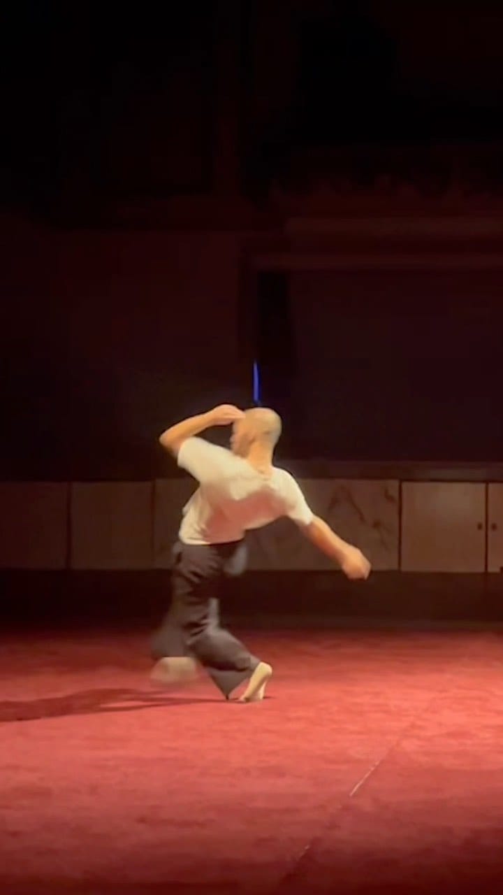 Post 10 by James Gallego Olivo on Instagram (video)