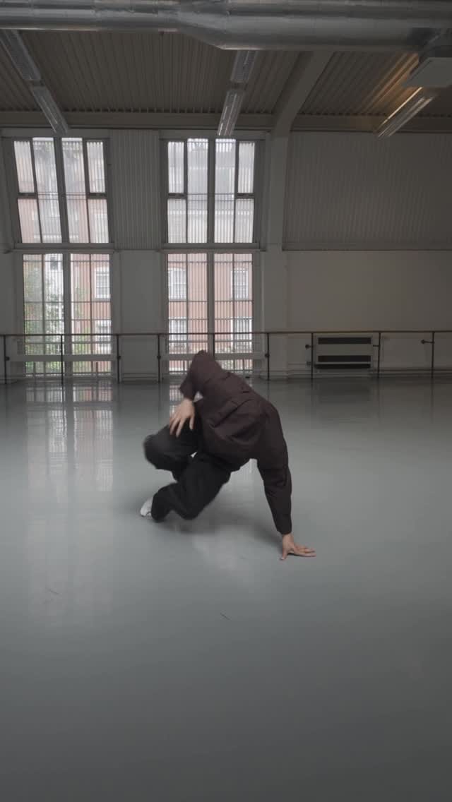 Post 7 by James Gallego Olivo on Instagram (video)