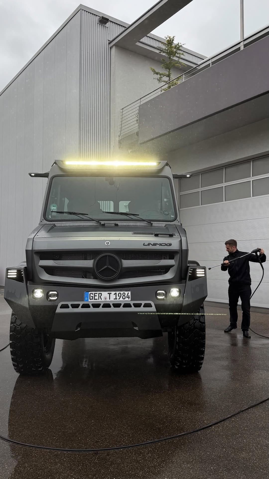 Post 4 by Tobias Henreich on Instagram (video)