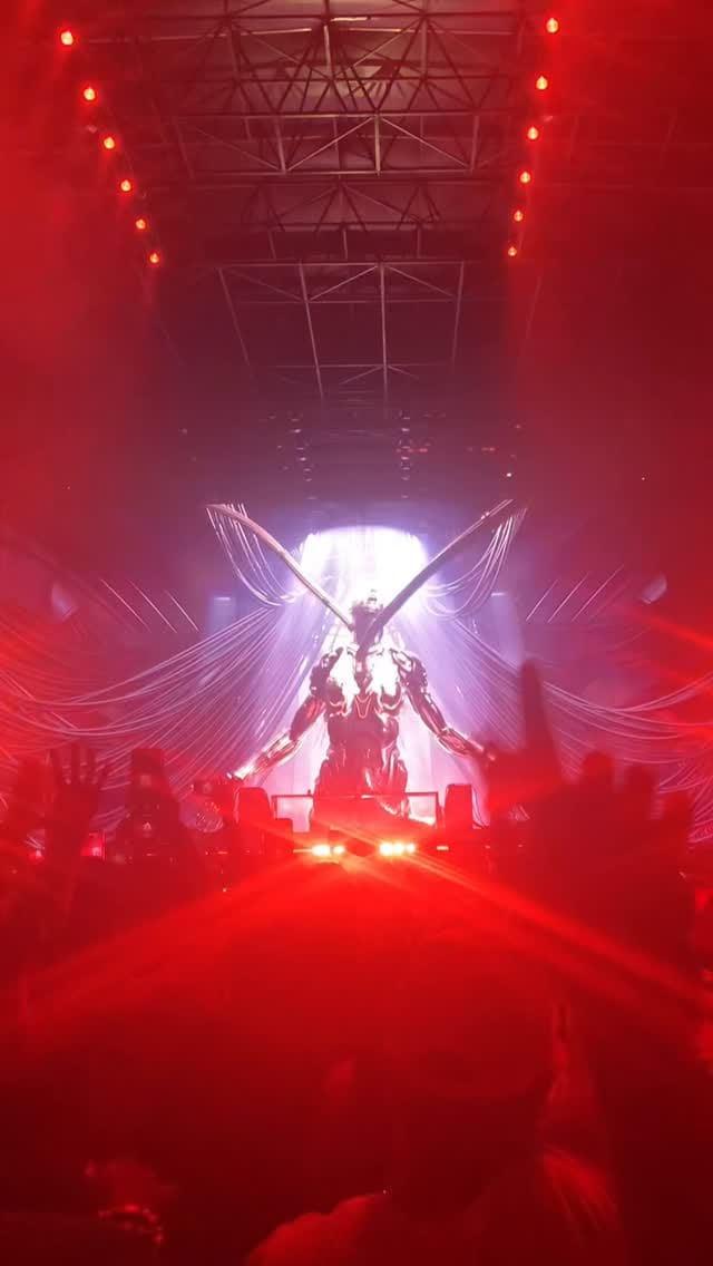 Post 3 by EssentialDanceMusic on Instagram (video)