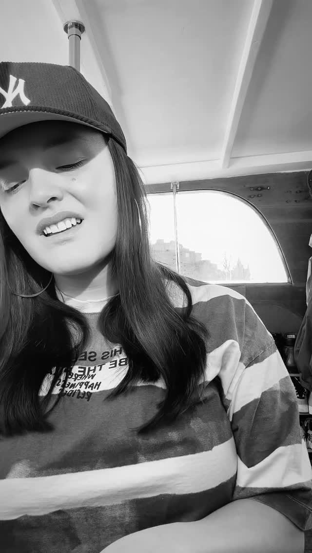 Post 7 by Olivia Swann on Instagram (video)
