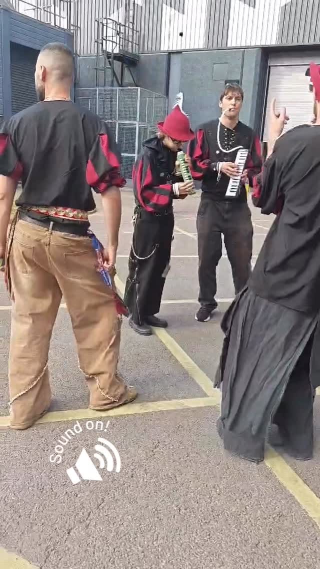 Post 1 by Objet d’artifice on Instagram (video)