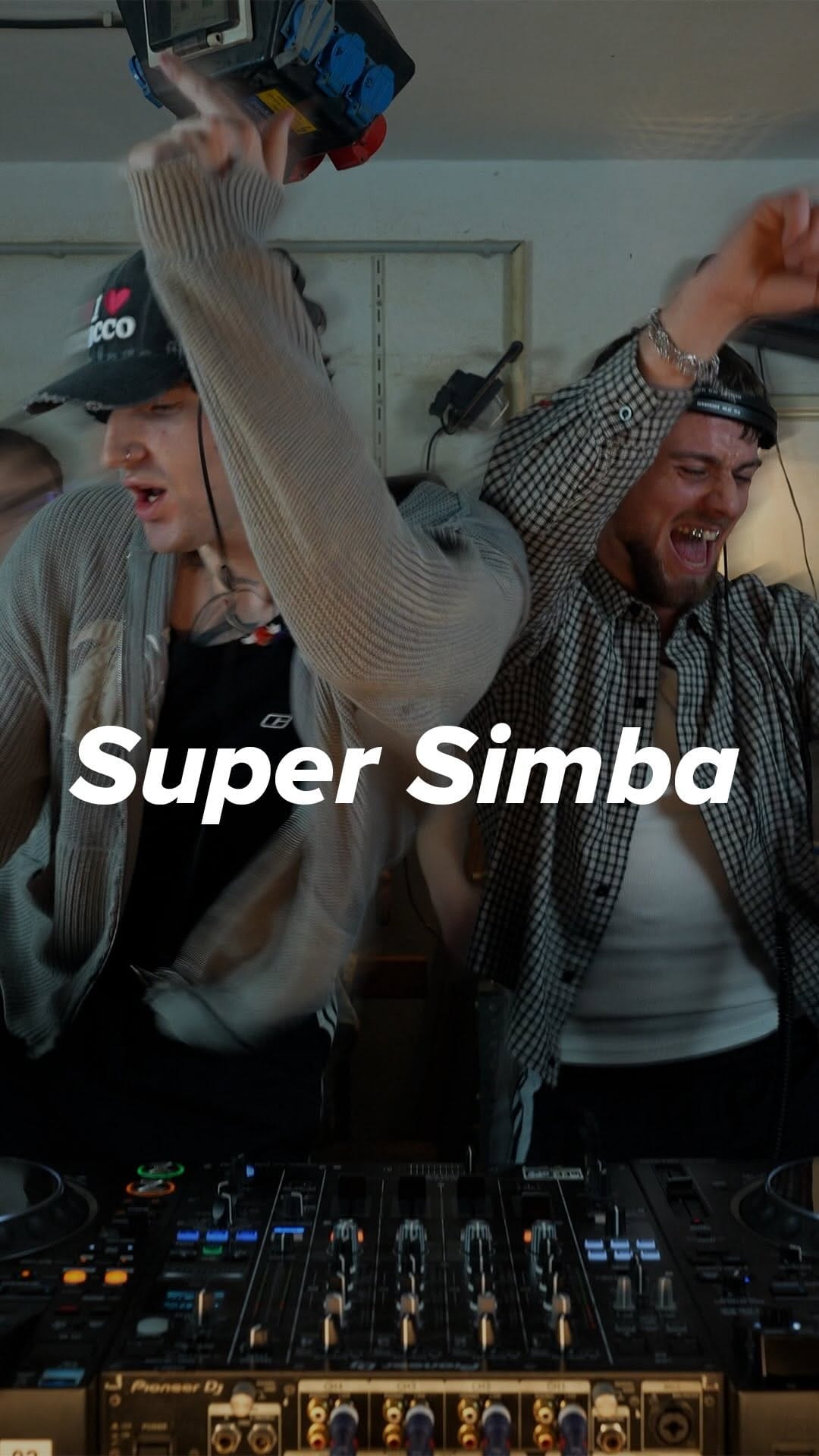Post 8 by SIMBA on Instagram (video)