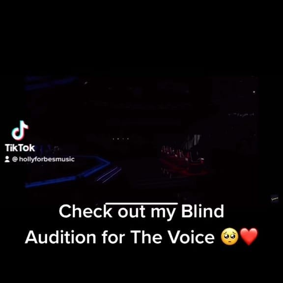 Post 10 by ℍ𝕠𝕝𝕝𝕪 𝔽𝕠𝕣𝕓𝕖𝕤 on Instagram (video)