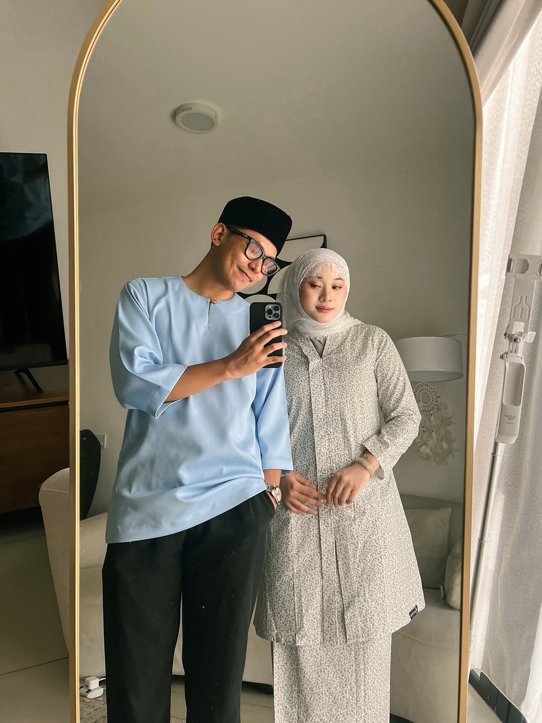 Post 7 by ZAHIR 🥀 on Instagram (carousel)