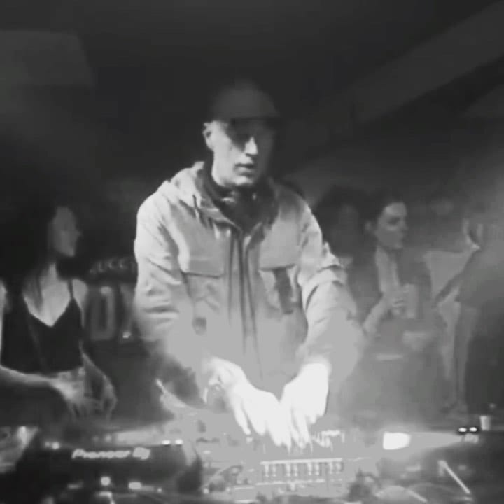 Post 2 by Compa on Instagram (video)