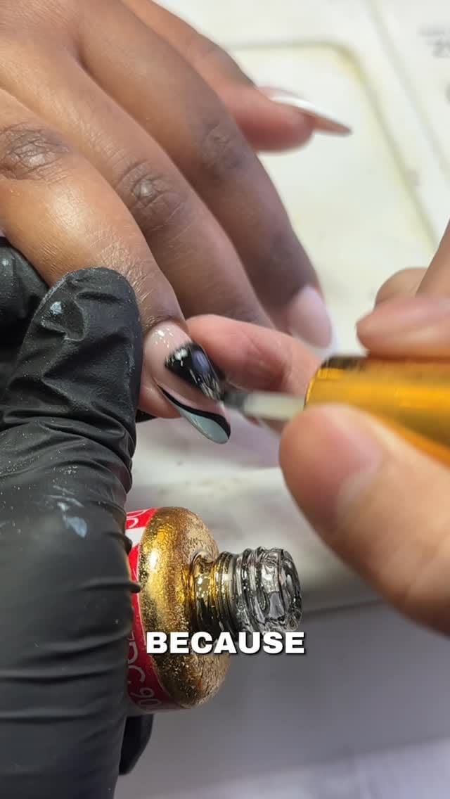 Post 5 by JohnsonLeNails on Instagram (video)