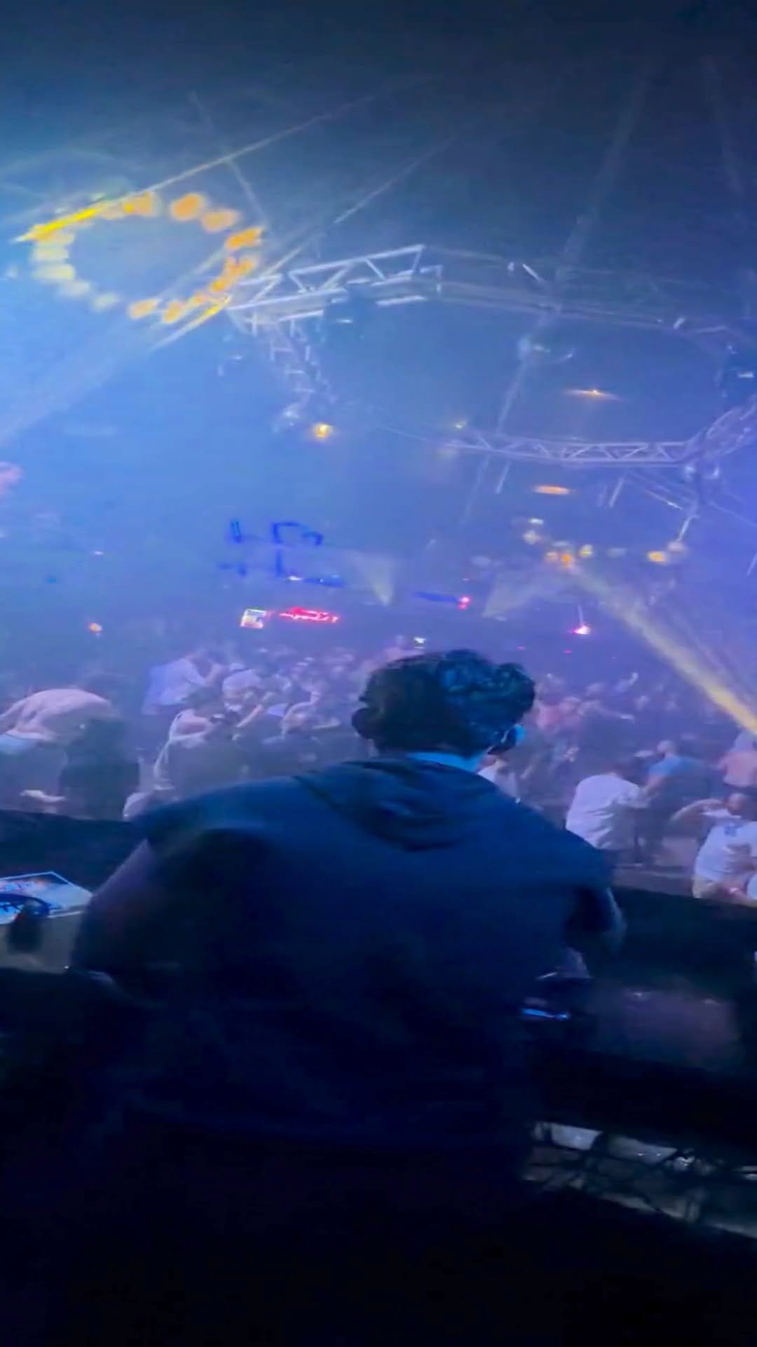 Post 1 by EMMANUEL CAVALCANTE | DJ on Instagram (video)