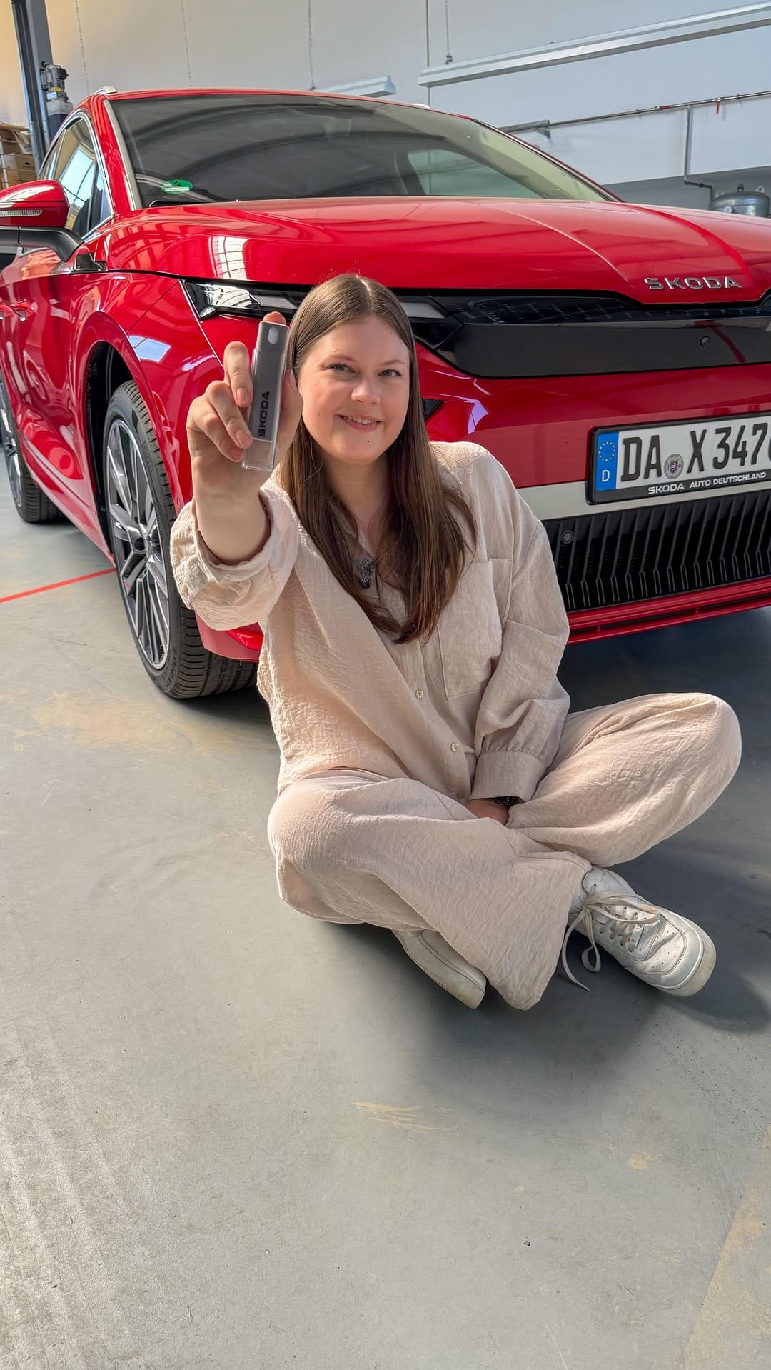 Post 9 by Vanessa Lisa Oelmann on Instagram (video)