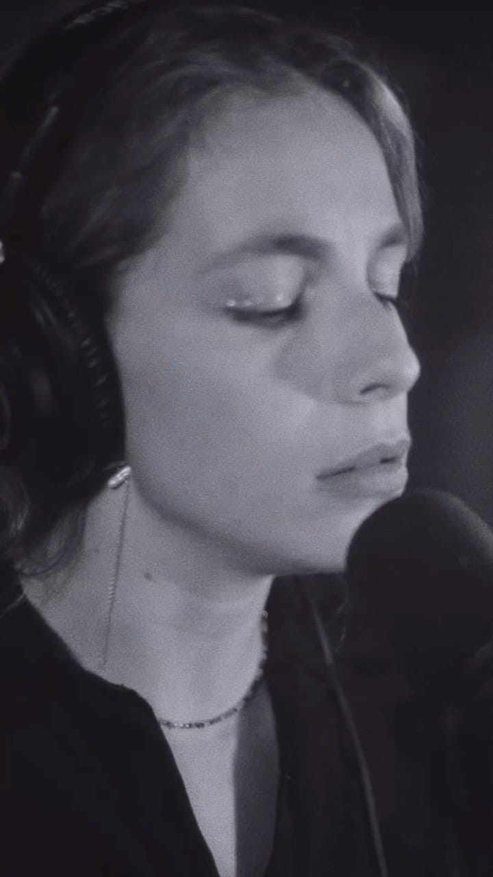 Post 3 by e m i e   n a t h a n on Instagram (video)
