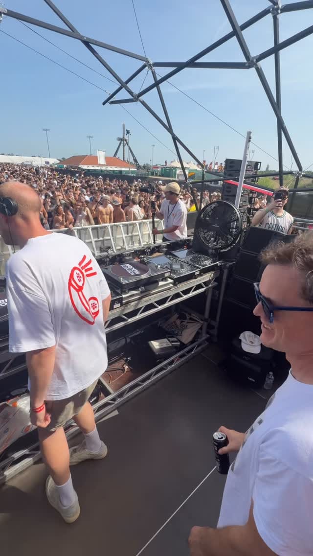 Post 1 by JOSHE | DJ & PRODUCER | on Instagram (video)