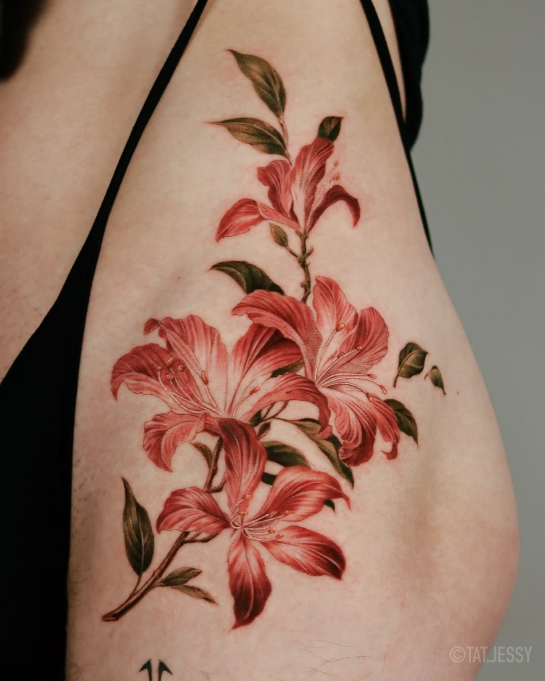 Post 1 by Jessy | Warm Black & Brown Tattoo on Instagram (carousel)