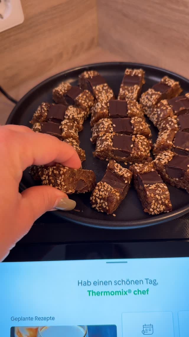 Post 5 by Rabus Narin on Instagram (video)