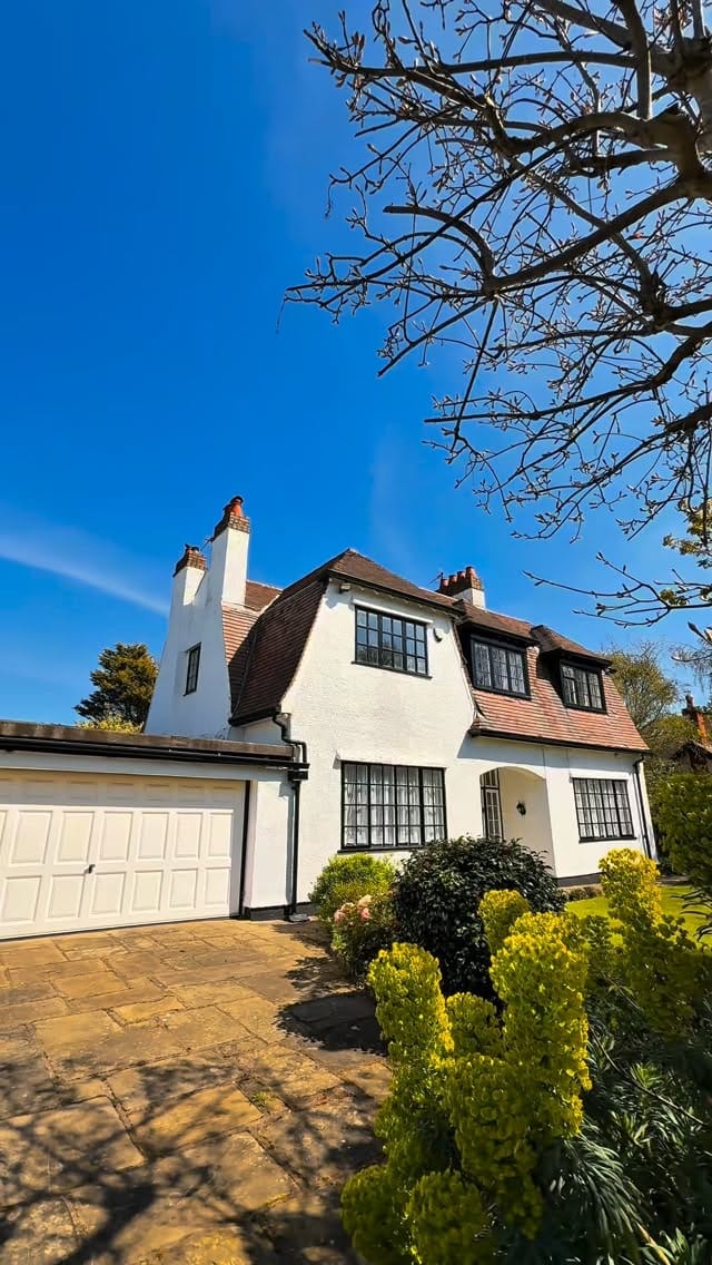Post 2 by Michael Moon Estate Agents on Instagram (video)