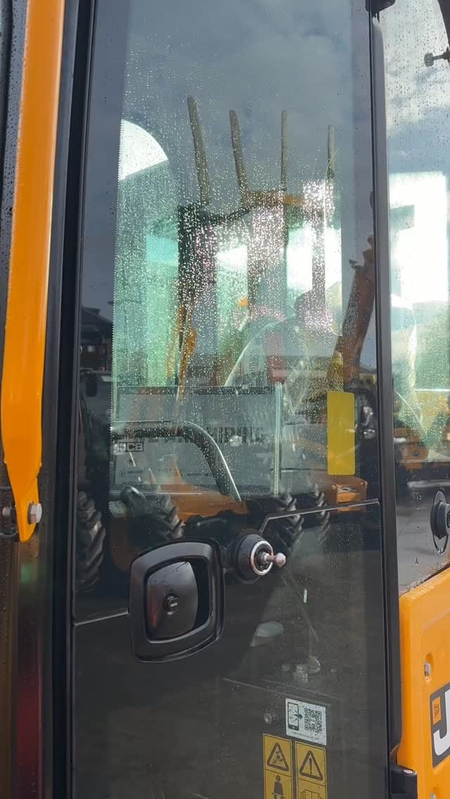 Post 1 by Scot JCB on Instagram (video)