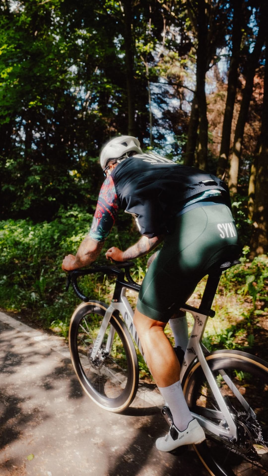 Post 10 by Tommy Kötteritz on Instagram (video)