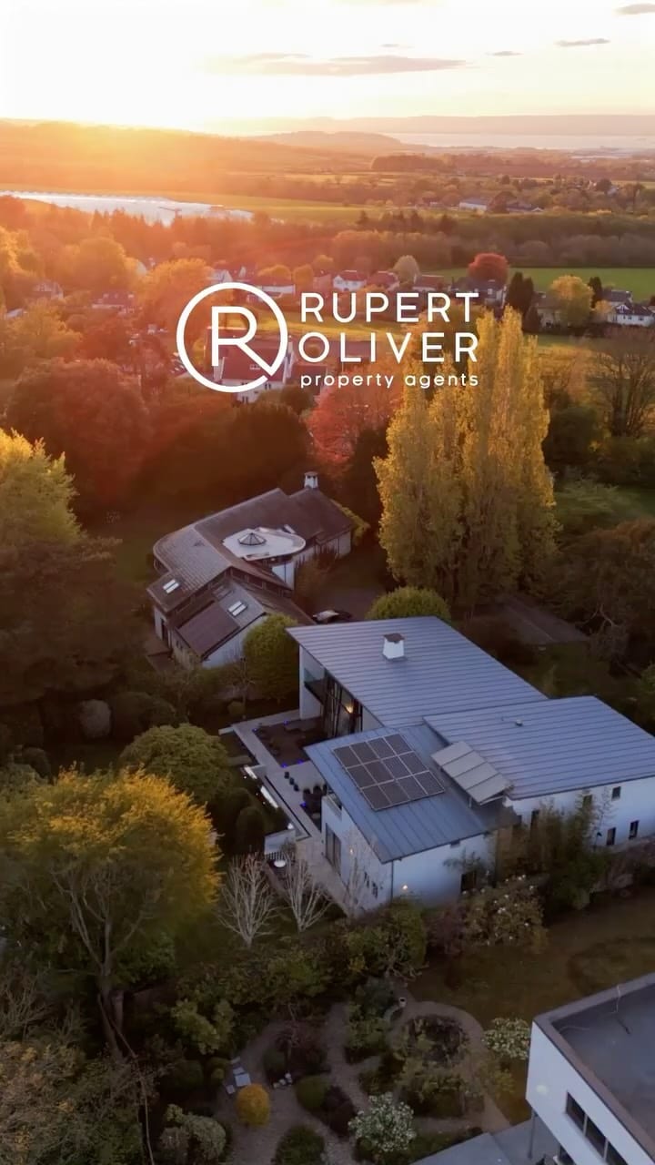 Post 3 by Rupert Oliver on Instagram (video)