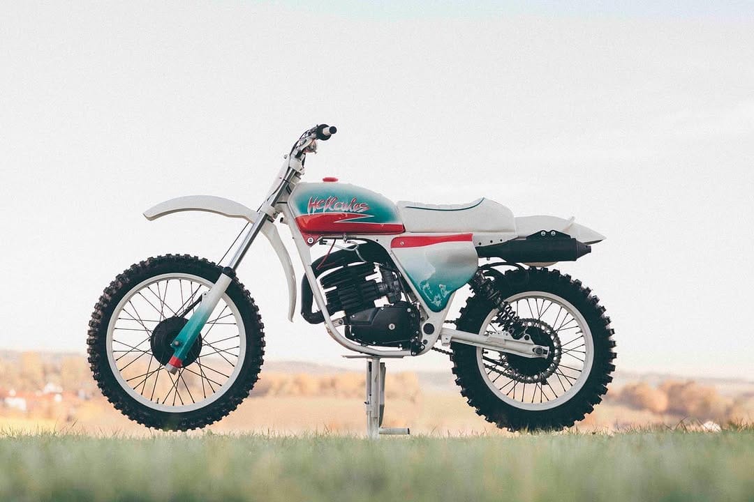 Post 10 by loose screw on Instagram (image)