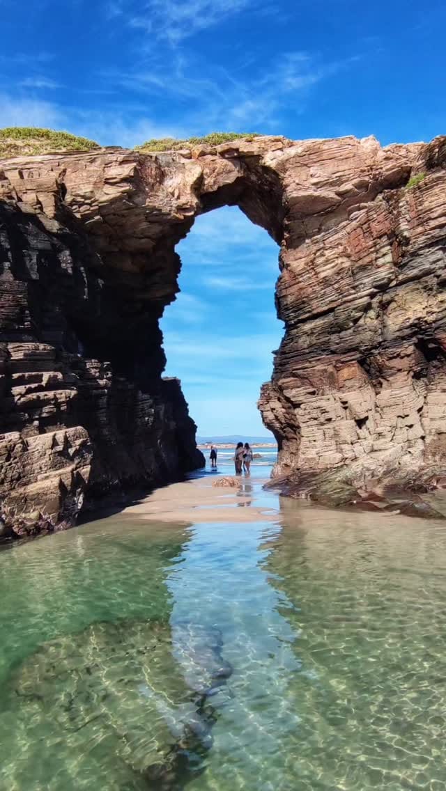 Post 5 by Steffi on Instagram (video)