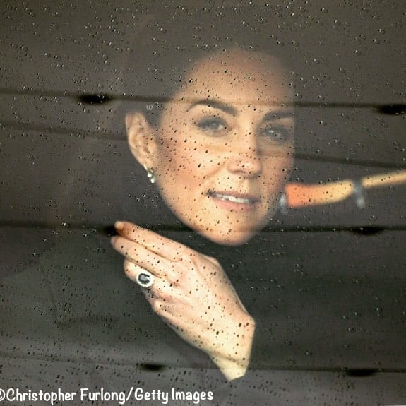 Post 6 by What Kate Wore on Instagram (image)