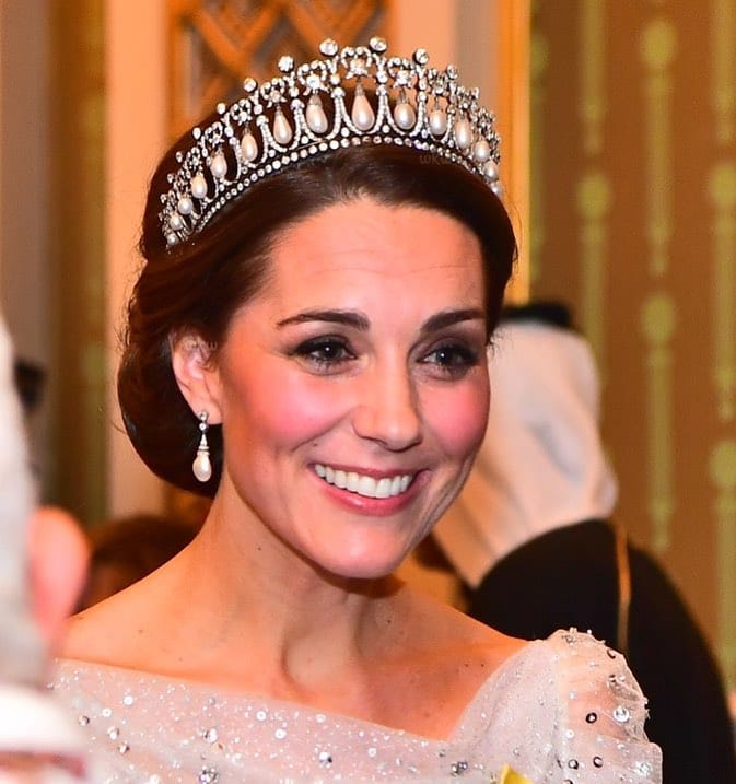 Post 8 by What Kate Wore on Instagram (image)