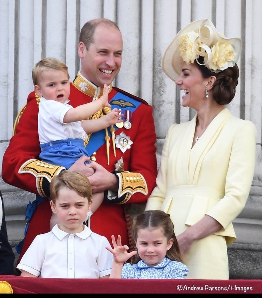 Post 5 by What Kate Wore on Instagram (image)
