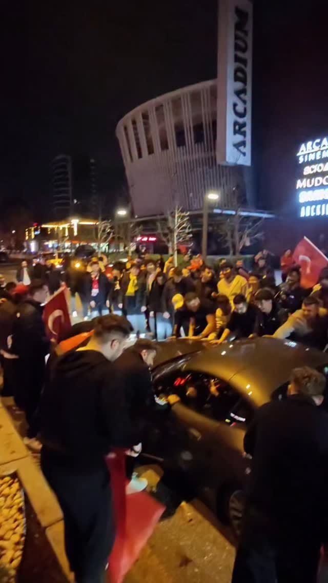 Post 10 by 𝐂̧𝐚𝐲𝐲𝐨𝐥𝐮 𝐆𝐮̈𝐧𝐜𝐞𝐥 on Instagram (video)