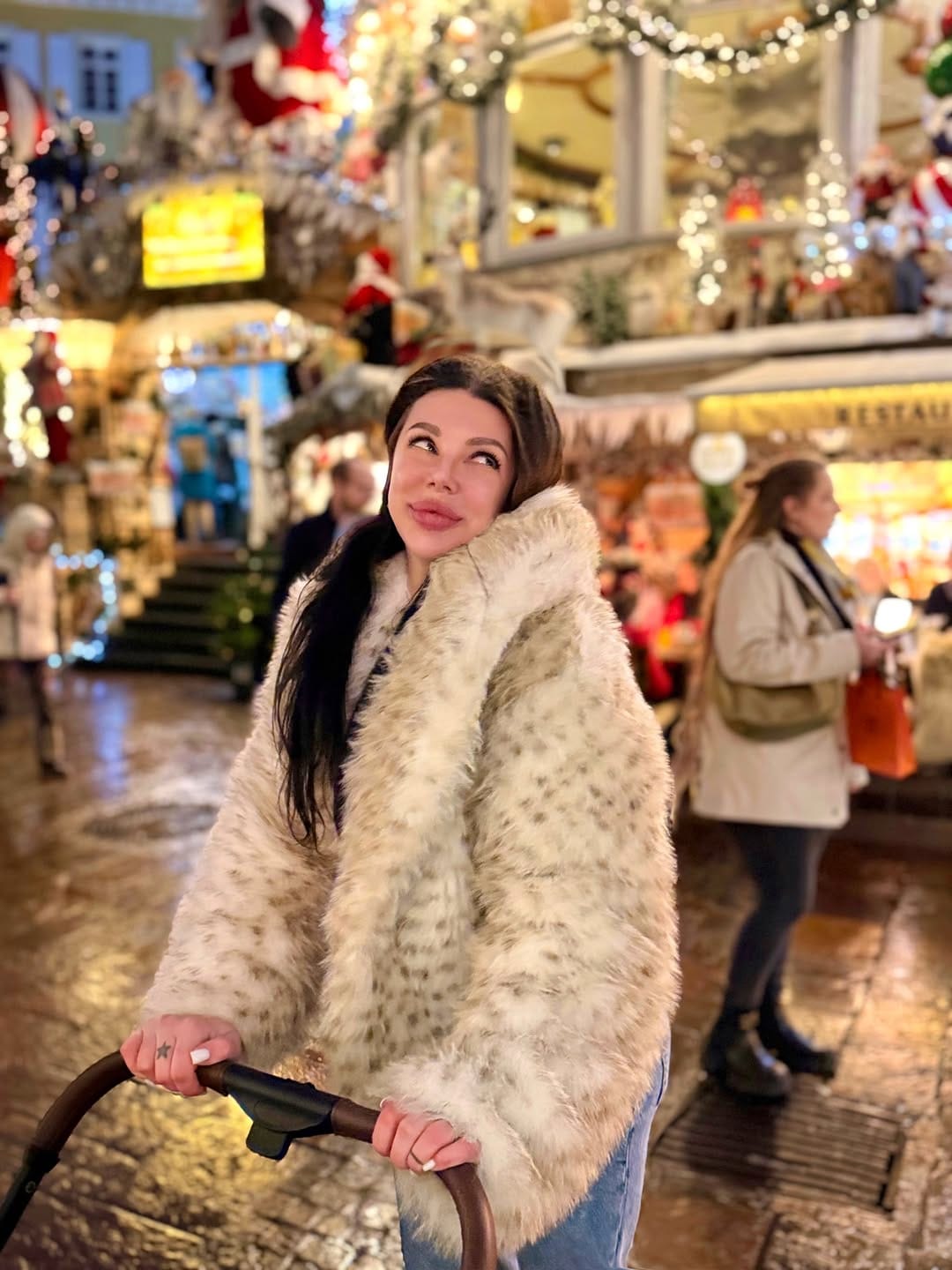Post 2 by Polina on Instagram (carousel)